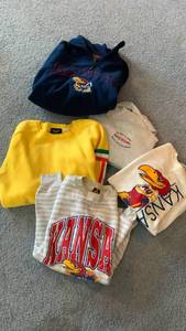 lot 2014 image: Kansas sweatshirts  and sweater XL