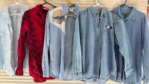 lot 2046 image: Blouses Large. Soccer Mom L