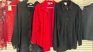 lot 2048 image: Womens Cardigan, Blouses and Nightgown XL