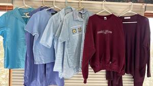 lot 2100 image: Mixed Clothing Lot - Russell Athletic Sweatshirts and Button-up Shirts L XL