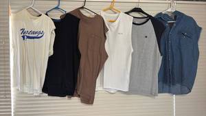 lot 2126 image: Mens Sleeveless Shirts XL XXL