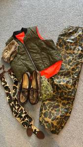 lot 2162 image: Camouflage Rain Pants Large, Best, Slippers and more