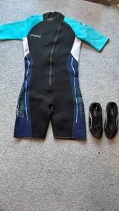lot 2163 image: Camaro Water Suit XXXL and Water Shoes 9