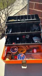 lot 3020 image: Vintage Tackle Box and fishing accessories