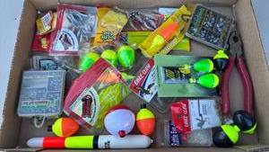 lot 3031 image: Fishing Bobbers, Lures and more