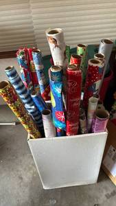 lot 3048 image: Box of Wrapping Paper