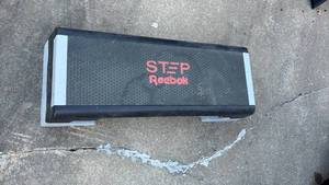 lot 3049 image: Step Reebok