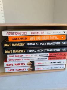 lot 3202 image: Dave Ramsey money books.