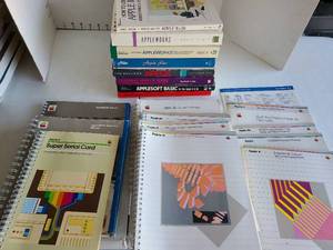 lot 3221 image: Apple books and manuals