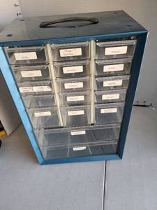 lot 3239 image: Empty 7 drawer craft storage drawers, 15x10x6