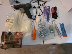 lot 3311 image: Craftsman hot melt glue gun, glue sticks, S hooks, more.