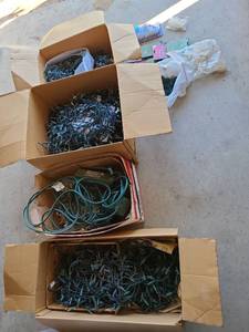 lot 3504 image: Christmas lights, clips, cords.