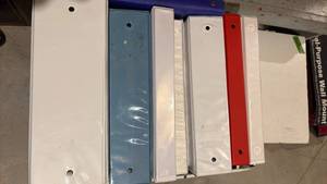 lot 4008 image: Three Ring Binders