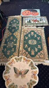 lot 4009 image: Rugs
