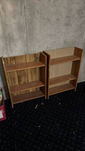 lot 4014 image: Two Bookshelves 30x22x7.5