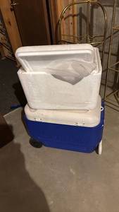 lot 4123 image: Igloo Rolling Cooler with Styrofoam Cooler