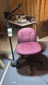 lot 4139 image: Office chair and Lamp
