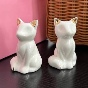 lot 6204 image: 2pk Porcelain Cat Figurines - Retail $16