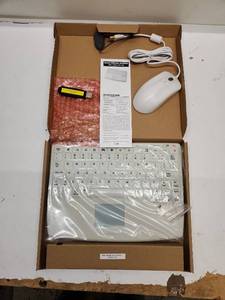 lot 100 image: Wireless Keyboard and Mouse Combo Set