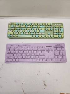 lot 140 image: Mechanical Gaming Keyboard Set - Seenda and Mofii Sweet Models