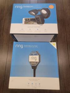 Ring - Black Floodlight Cam  & Solar Security Sign
