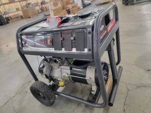 lot 53449 image: Briggs & Stratton 6250W Generator with Storm Responder Factory Reconditioned