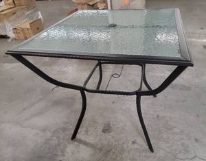 lot 53454 image: 4 count Factory Sealed&nbspGlenn Hill 42-inch Patio Bar Table