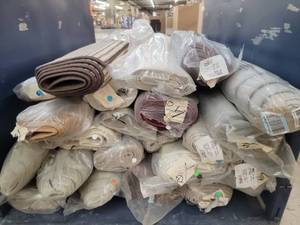 lot 56908 image: 24 count of Wool & Wool Blended Area Rugs 5 x 8