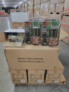 lot 60684 image: WMD Pro Series Scent Dispenser Kits - 64 count of dispersion units  384 spray bottles