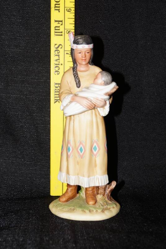 lot 214 image: Native American Woman Holding Baby Small Statue