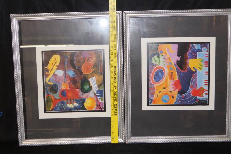 lot 231 image: Framed Modern Art Decor