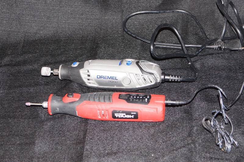 lot 264 image: Dremel 3000 and Bonus Tool