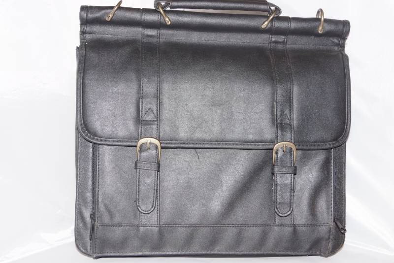 lot 274 image: Lap Top Case- Briefcase Style