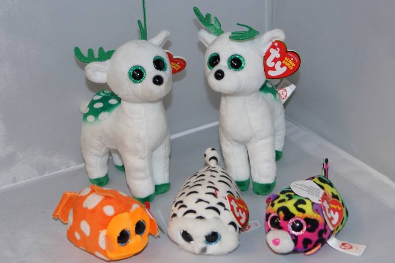 lot 285 image: 5 Piece Beanie Baby Lot
