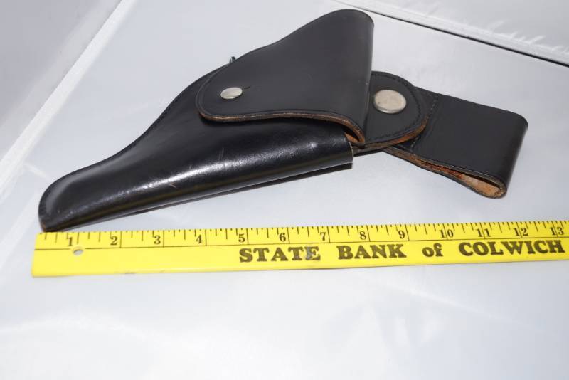 lot 327 image: Jay-Pee  Leather Pistol Holster