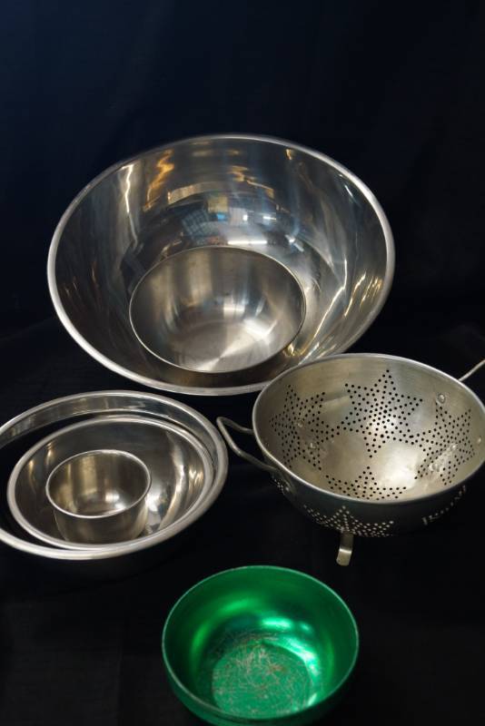 lot 391 image: Mixing Bowls and Other Bowls-  Aluminum and Stainless