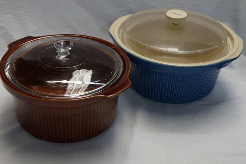 lot 420 image: 2 Large Baking Crocks With Lids
