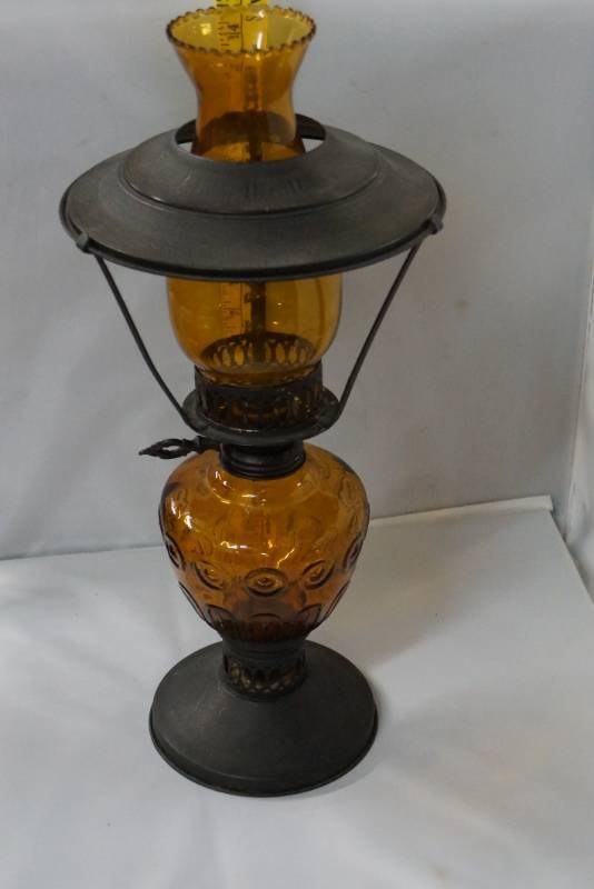 lot 454 image: Vintage Amber Glass Hurricane Lamp
