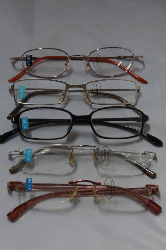 lot 465 image: Five Brand New Pair of Reading Glasses
