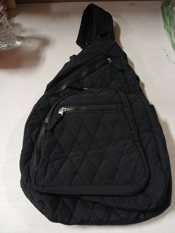 lot 27032 image: Quilted Sling Backpack Black - Retail $15