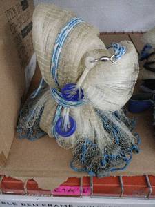 lot 20641 image: hand throw fishing cast net