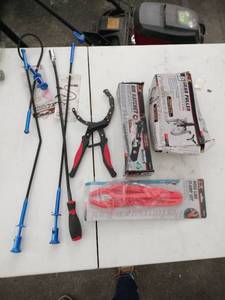 lot 20652 image: Lot of Miscellaneous Tools