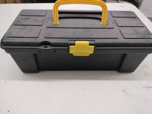 lot 20753 image: Handheld black plastic toolbox