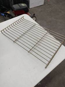 lot 20759 image: Metal Wire Shelf