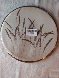 lot 2400 image: Wheat Pattern Decorative Fabric Wall Art&nbsp