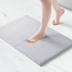 lot 20038 image: Madison Park Marshmallow Bathroom Rug Non Slip, Luxrurious Plush Bath Mat, Absorbent, Quick Dry, Spa Design Bath Room Decor, 20x30, Silver