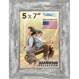 lot 62307 image: 5x7 Pony Gray Picture Frame, Country Rustic Style 5 x 7 Photo Frame, Table Top or Wall Mount, Barnwood Collection - Retail $7