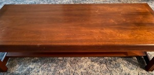 lot 41 image: Lane Coffee Table