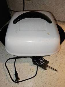 lot 74 image: Presto 11 Electric Skillet