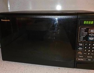 lot 75 image: Panasonic Microwave